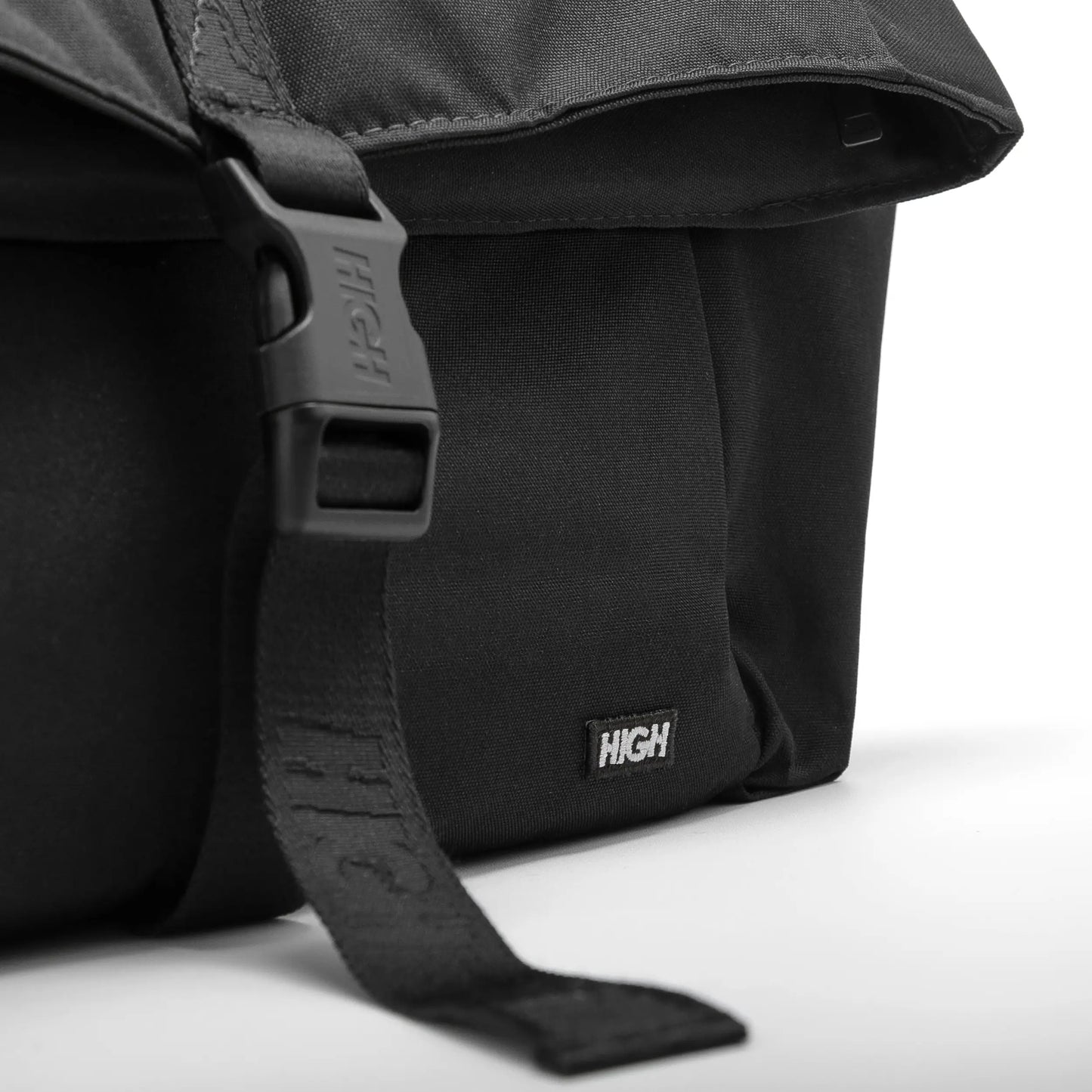 Bag Logo Line Black