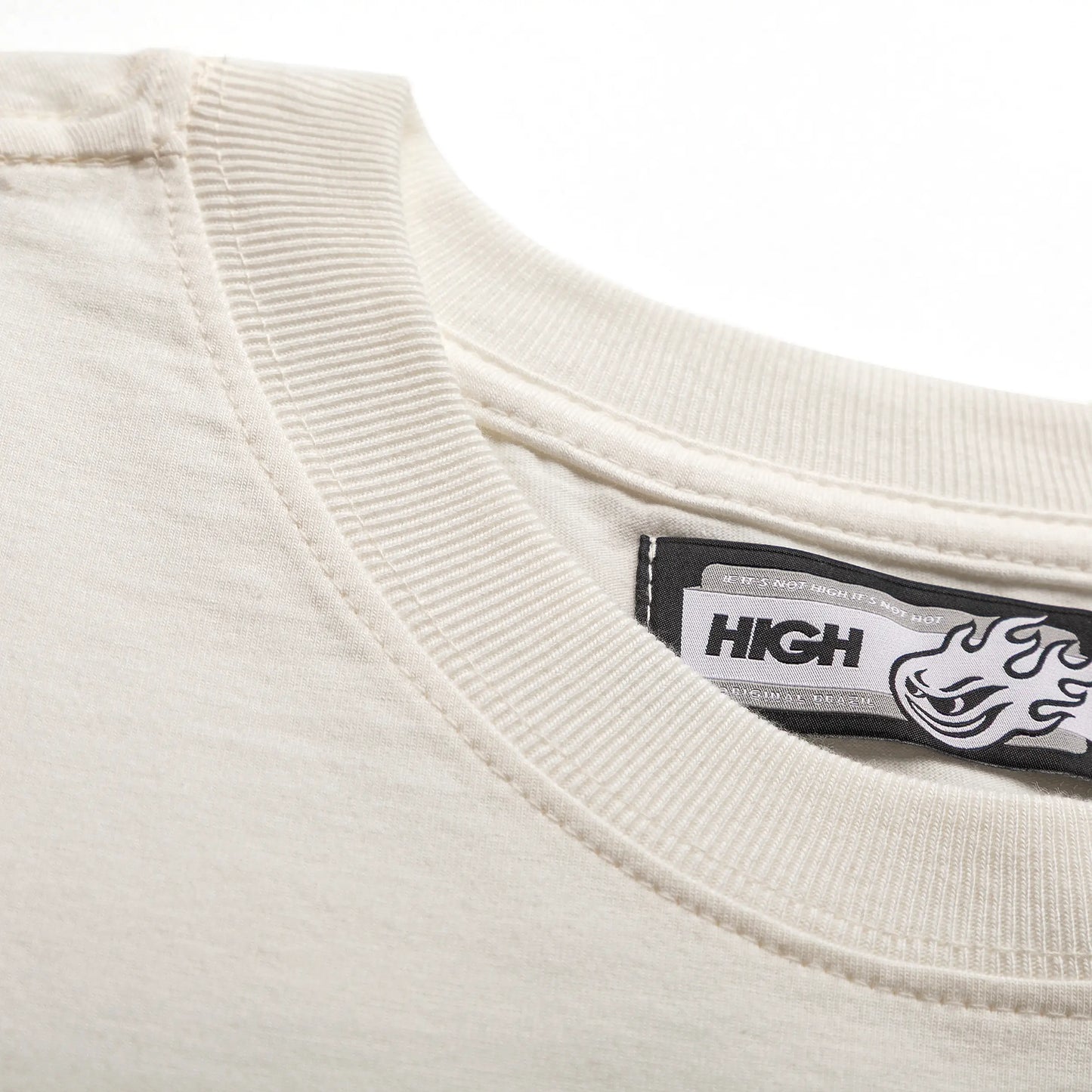 Tee Minimal Patch White